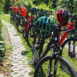 ÎNCHIRIERE BICICLETE ELECTRICE
