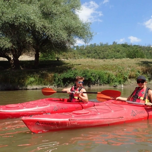 AVENTURĂ DE CAIAC-CANOE PE MEANDRELE MUREȘULUI