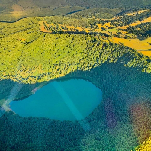 ZBOR PANORAMIC PÂNĂ LA LACUL SFÂNTA ANA