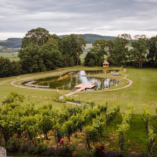 O ESCAPADĂ ÎN FAMILIE LA PETRY ESTATE WINERY