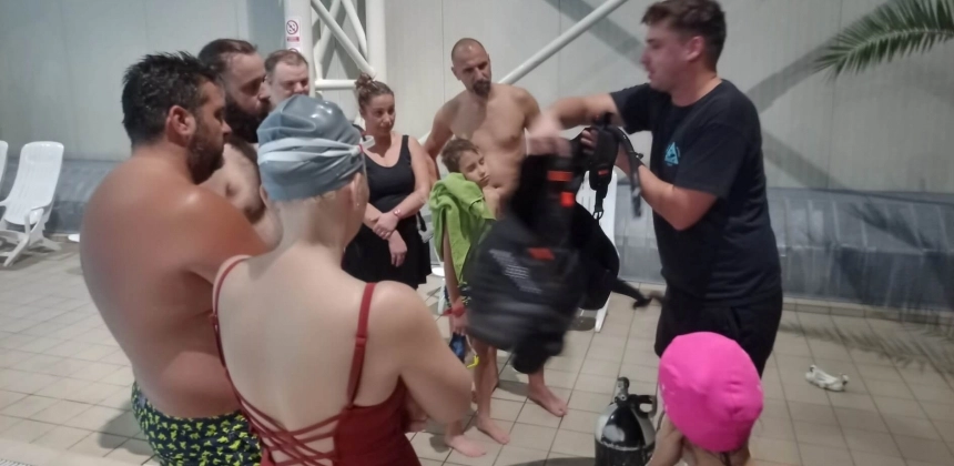 NAUI ALAPSZINTŰ BÚVÁRTANFOLYAM