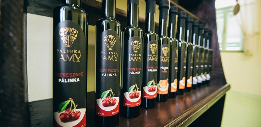 A GYÜMÖLCSÖK LELKE: PÁLINKAFŐZDE-TÚRA