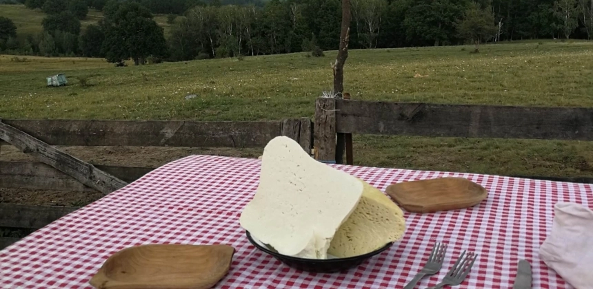 DRUMUL VULCANILOR - TUR GHIDAT OFF-ROAD