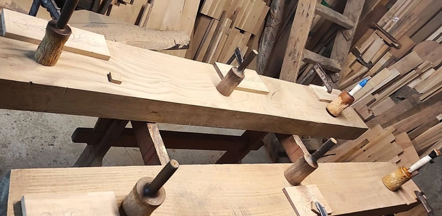 FĂ-ȚI PROPRIUL CUIER SCULPTAT PENTRU CHEI!