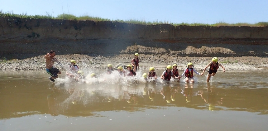 RAFTING A MAROSON