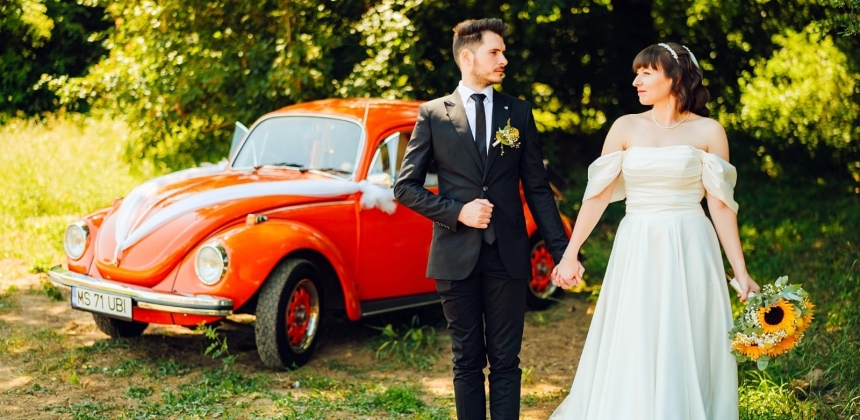 ÎNCHIRIERE VW BEETLE DE EPOCĂ PENTRU SESIUNE FOTO (DE NUNTĂ)