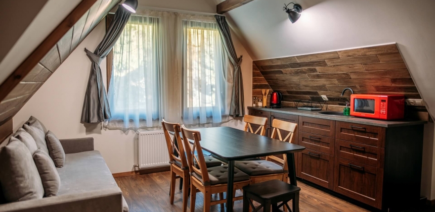 NATURĂ, WELLNESS ȘI MESE INCLUSE – RELAXARE COMPLETĂ ÎN MUNȚI