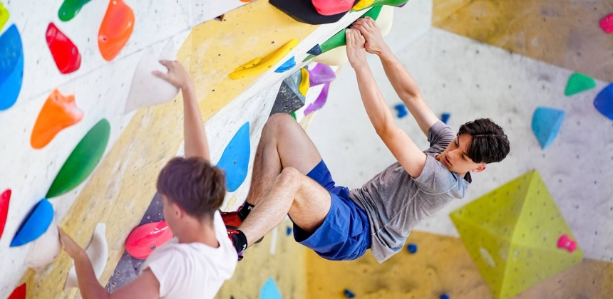 MÁSZÁSRA FEL! – EDZÉSBÉRLET AZ ADRENALIN CLIMBING GYM FALAIN