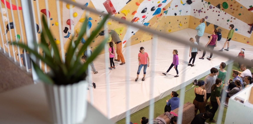 MÁSZÁSRA FEL! – EDZÉSBÉRLET AZ ADRENALIN CLIMBING GYM FALAIN