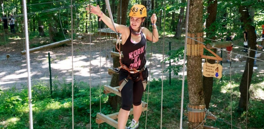 MAGASLATI KALAND KOLOZSVÁR KÖZELÉBEN – ADRENALIN PARK BELÉPŐ