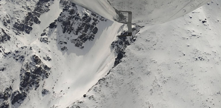 ZBOR PANORAMIC PESTE MUNȚII LEGENDARI AI TRANSILVANIEI